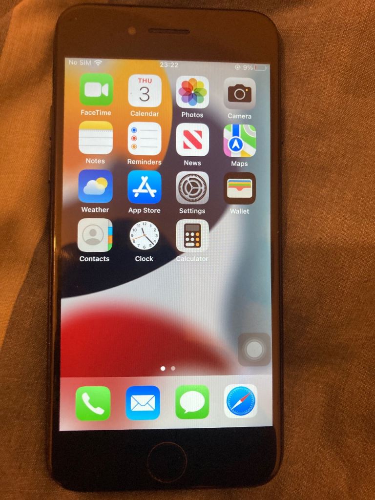 Apple iPhone 7 Black 32GB - Unlocked