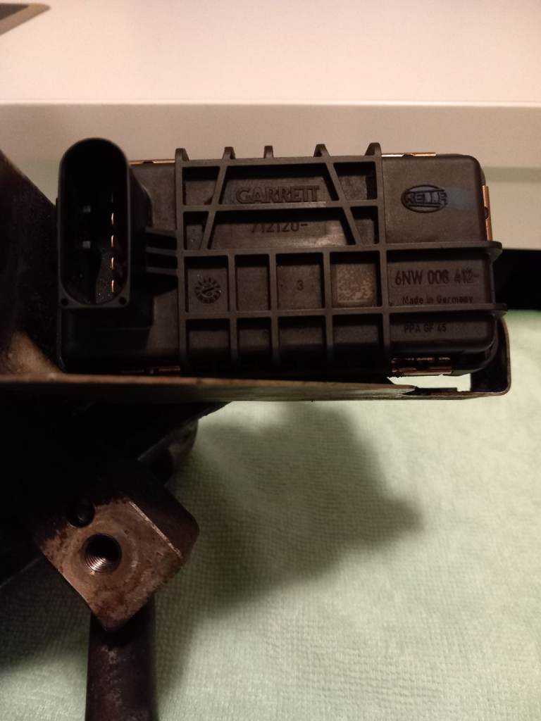 Garrett 712120 Mercedes Turbocharger & Electronic Actuator C220cdi 150hp 110kw