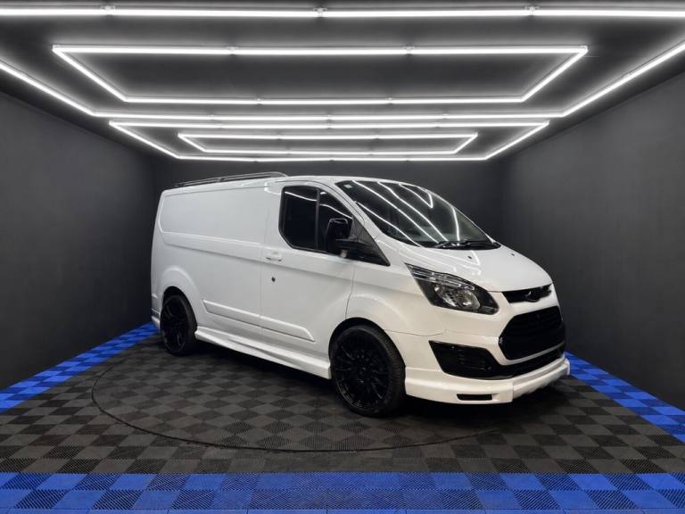 2017 Ford Transit Custom 2.0 TDCi 130ps Low Roof Van PANEL VAN DIESEL Manual