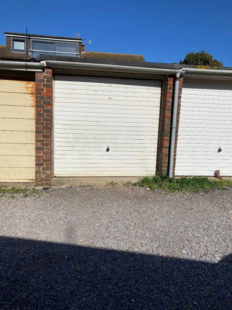 SINGLE GARAGE TO LET ON SHOREHAM BEACH