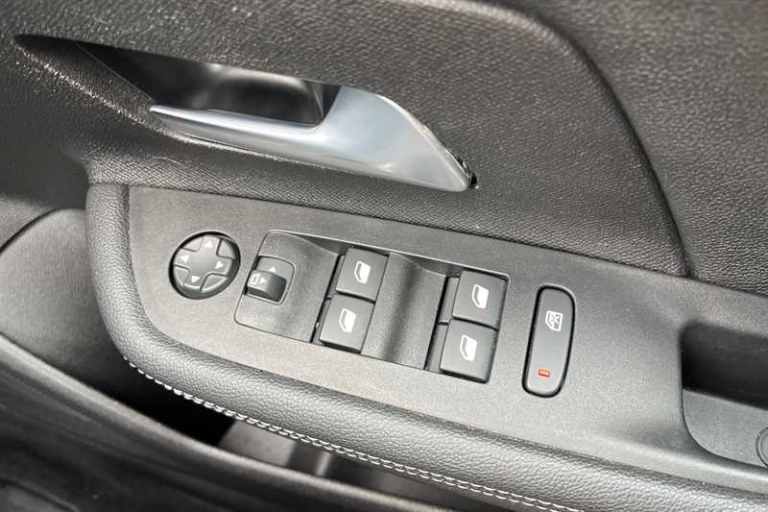 2024 Vauxhall Mokka 1.2 Turbo Ultimate SUV 5dr Petrol Manual Euro 6 (s/s) (136 ps) SUV Petrol Manual