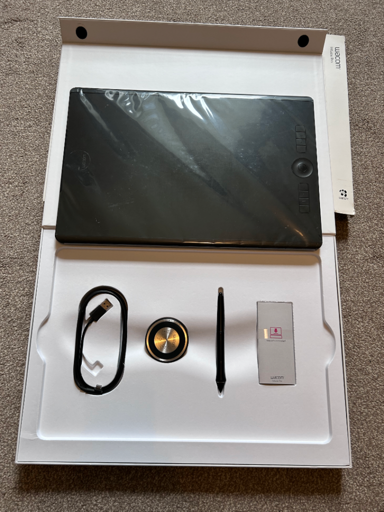 WACOM INTUOS PRO LARGE (PTH-860-N) pen tablet - Boxed with accessories