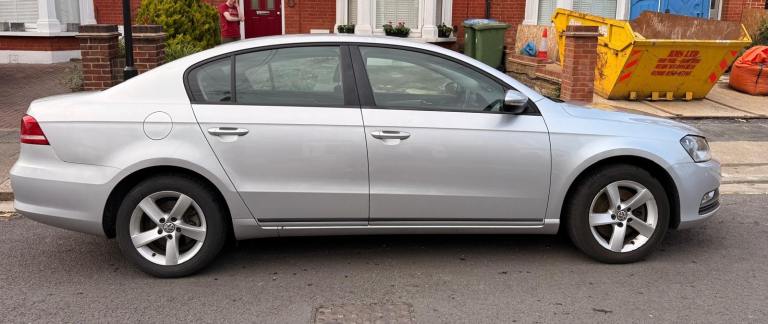 Volkswagen, PASSAT, Saloon, 2013, Manual, 1968 (cc), 4 doors