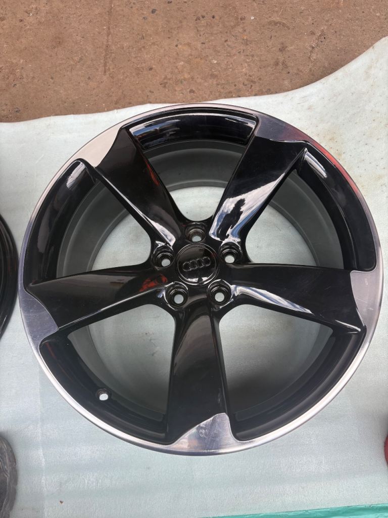 19” Audi Rota Alloys
