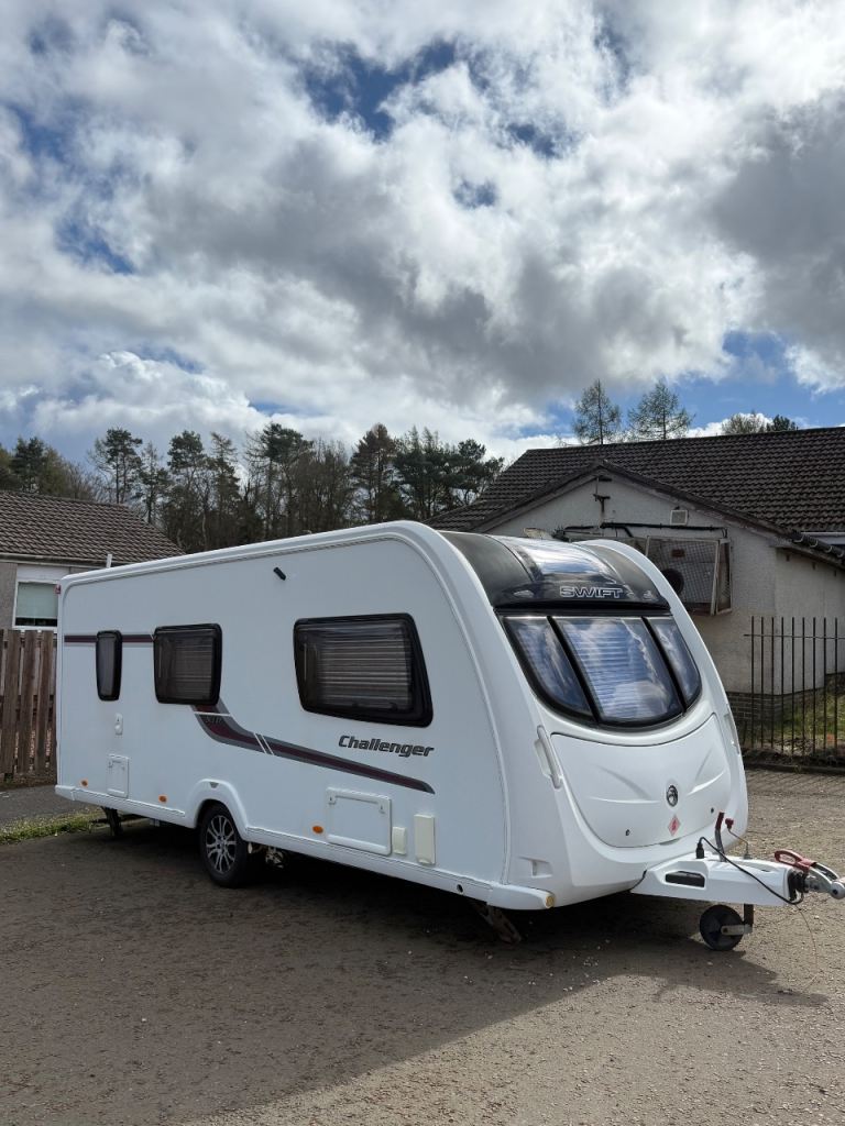 2012 4 berth Swift challenger 530
