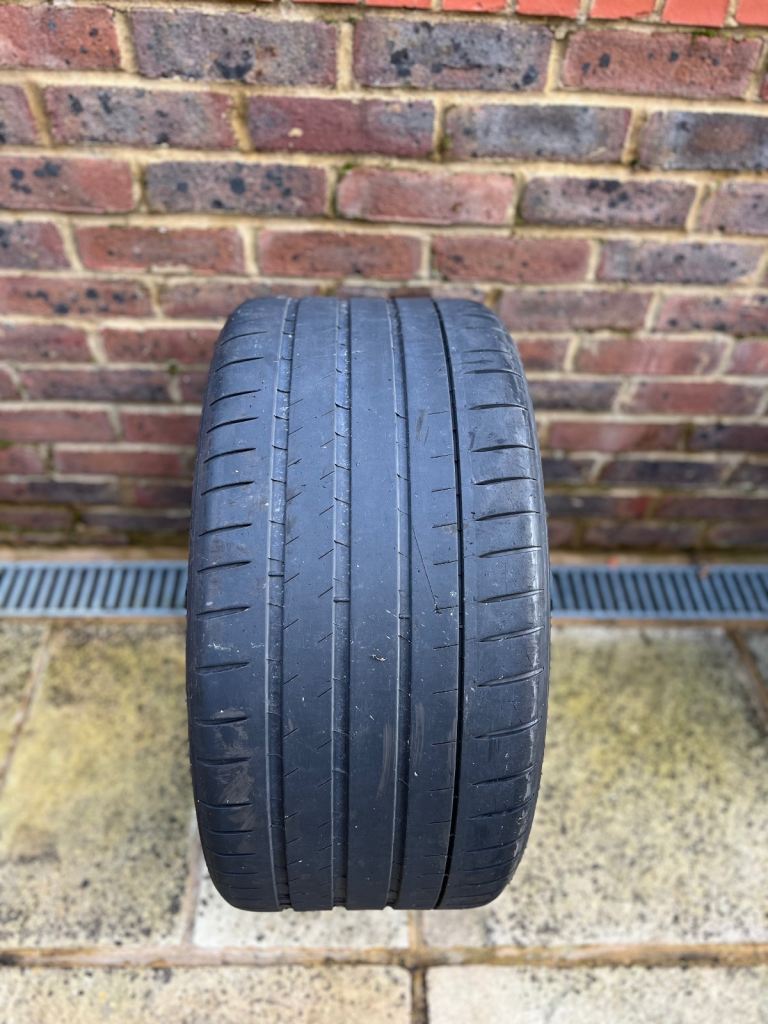 Michelin pilot sport 4s 295/35 ZR 20