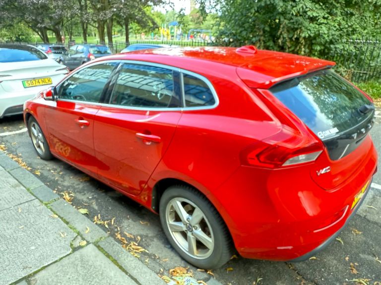 Volvo, V40, Hatchback, 2015, Semi-Auto, 1560 (cc), 5 doors