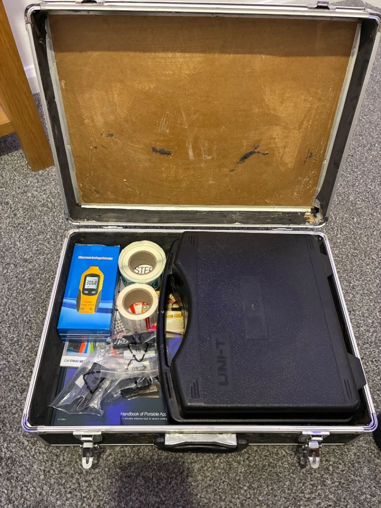 Full PAT Testing Kit with Case and Accessories