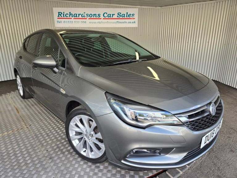 2018 Vauxhall Astra 1.4i Tech Line Nav Hatchback 5dr Petrol Manual Euro 6 (100 ps) Hatchback Petr...