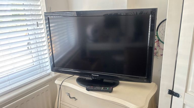 Panasonic LCD TV with Remote – Good Condition