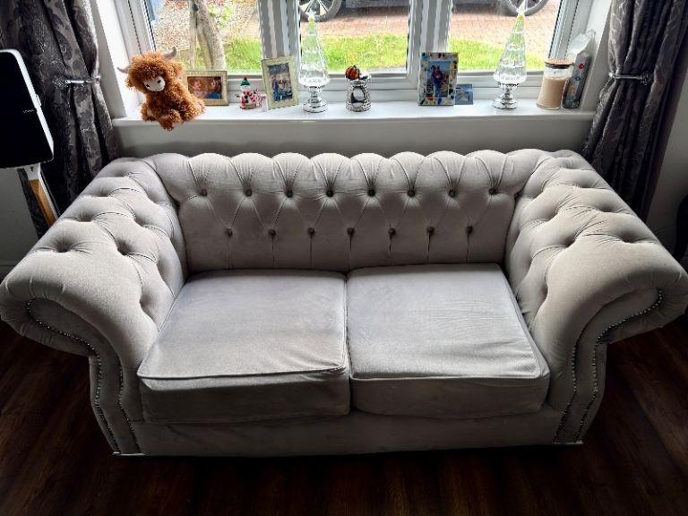 2 Seater Chesterfield Sofa