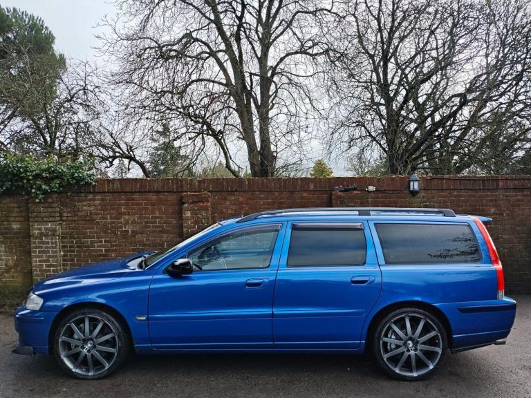 VOLVO V70 2.5 R Geartronic 5dr 2006