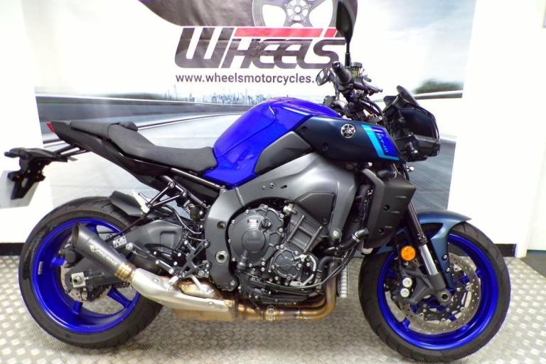 2025 YAMAHA MT-10 1 OWNER BIKE FROM NEW