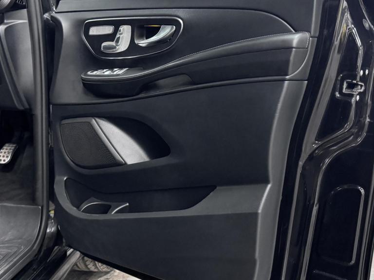 2019 Mercedes-Benz V-Class 2.0 V300d AMG Line MPV 5dr Diesel G-Tronic+ Euro 6 (s/s) 7 Seat (239 p...