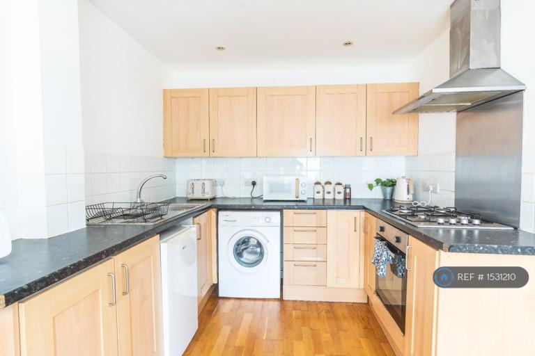 1 bedroom flat in Sydney Street, Brighton, BN1 (1 bed) (#1531210)