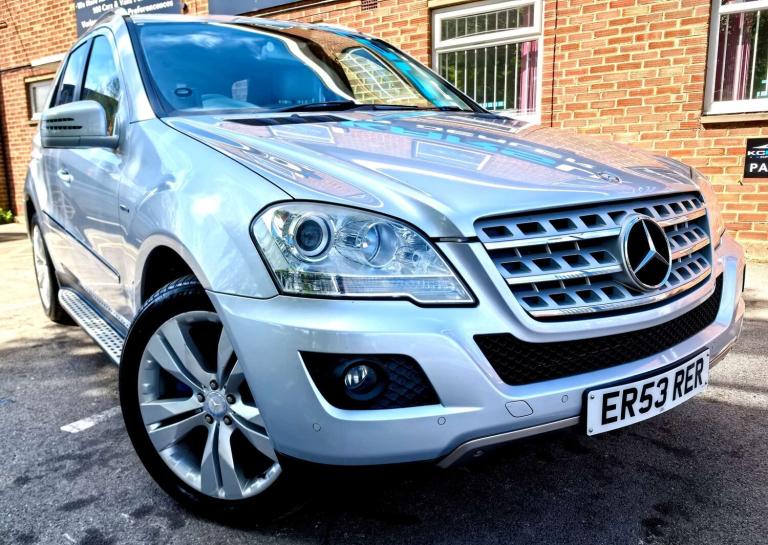2011 Mercedes-Benz M Class 2011 - 3.0 ML350 Sport CDi BlueEfficiency Auto 4WD 5dr 2011 - Tow Bar ...