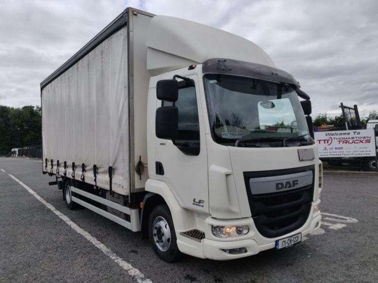 2017 DAF LF 180 EURO 6, 4X2 7 1/2 Ton Gross with 20ft curtainsider body