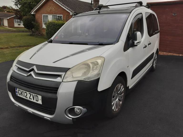 Citroen, BERLINGO MULTISPACE, XTR  MPV, 2012, Semi-Auto, 1560 (cc), 5 doors