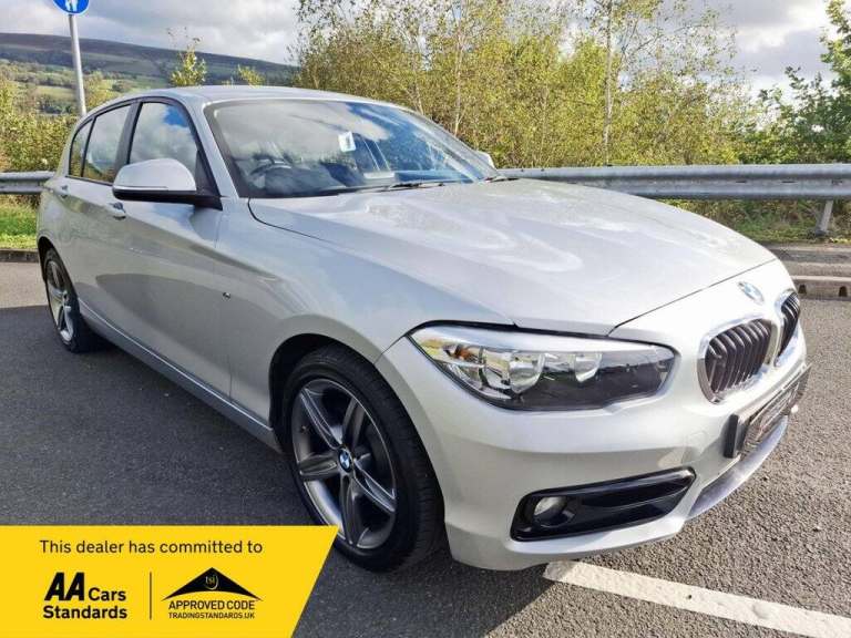 2017 BMW 1 Series 118i [1.5] Sport 5dr [Nav] HATCHBACK PETROL Manual