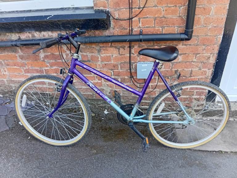 ladies bike raleigh.