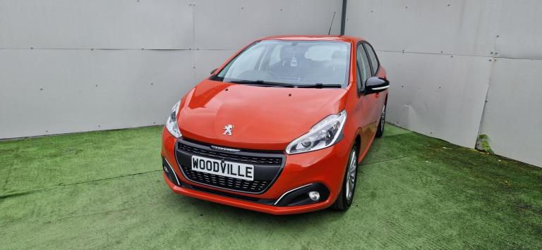 2015 Peugeot 208 1.2 PureTech 82 Active 5dr HATCHBACK PETROL Manual