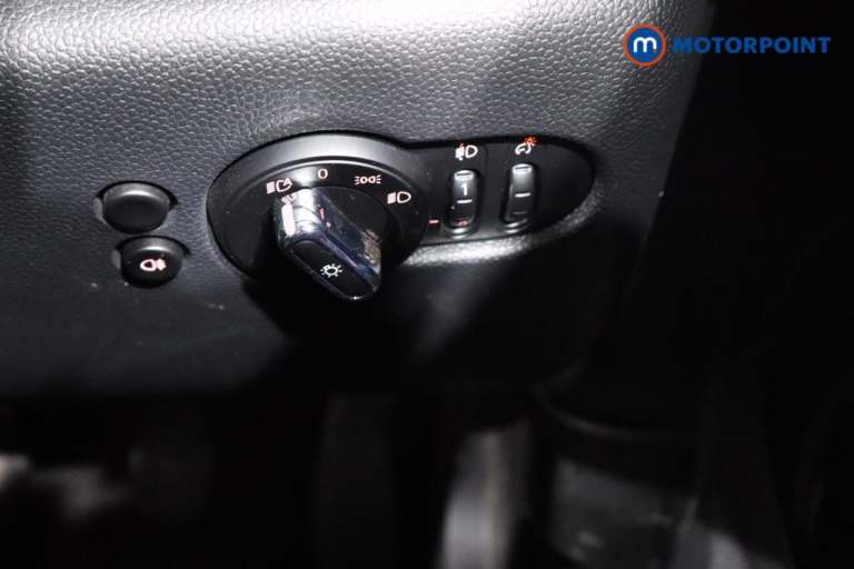 2021 MINI Hatch 1.5 Cooper Classic 5dr [Comfort-Nav Pack] Hatchback Petrol Manual