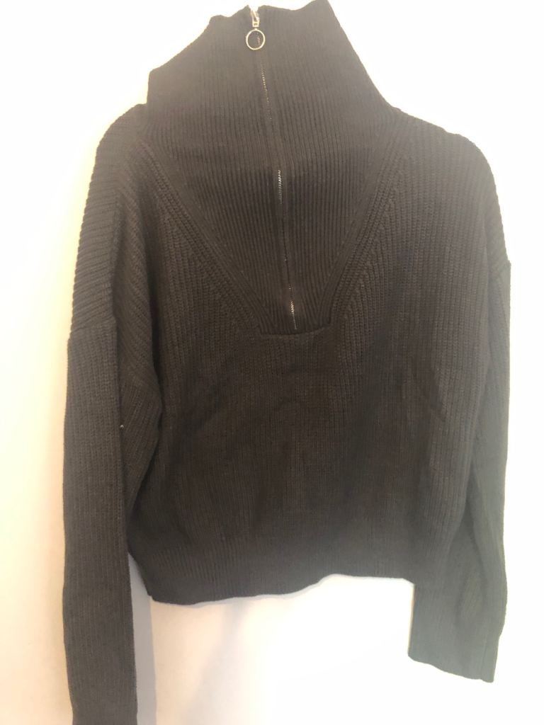 Black Chunky Knit Jumper with Zip Neck – Good Condition
