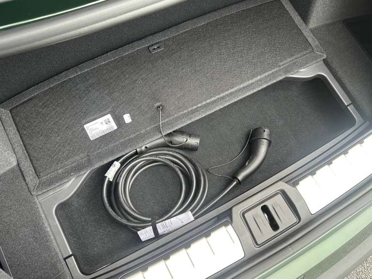 2025 Porsche Taycan 440kW 105kWh 4S Black Edition 4dr Auto Saloon Electric Automatic