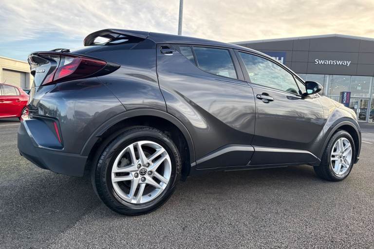 2022 Toyota C-HR 1.8 VVT-h Icon CVT Euro 6 (s/s) 5dr SUV PETROL/ELECTRIC Automatic