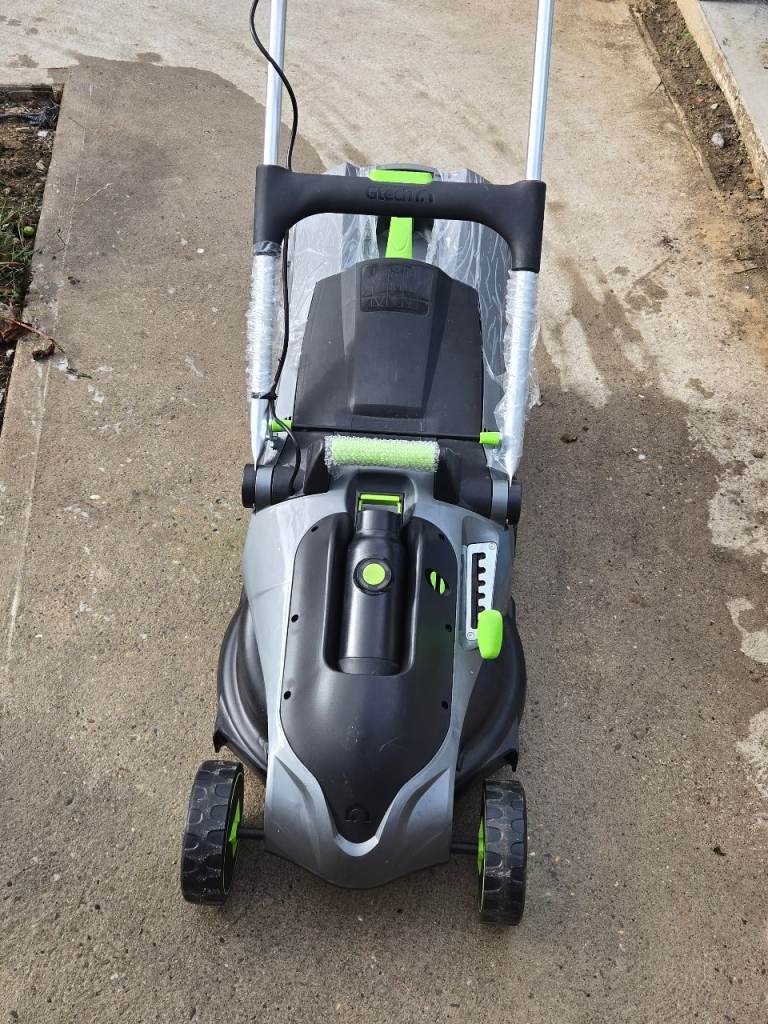Gtech cordless rechargable lawn mower