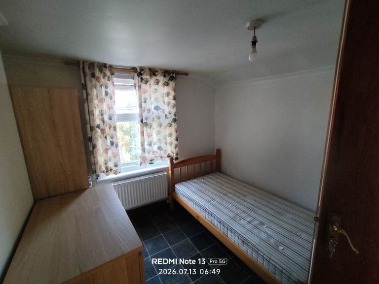 Room For Rent In Greenwich 