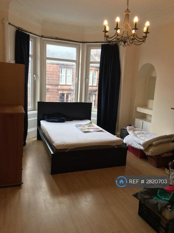 3 bedroom flat in Havelock Street, Glasgow, G11 (3 bed) (#2820703)