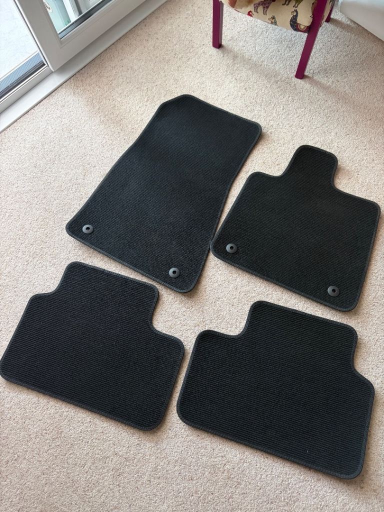 Volvo  XC 40 car mats 