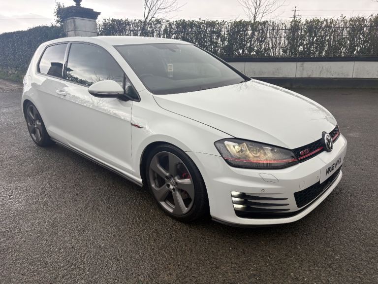2016 Volkswagen Golf GTi