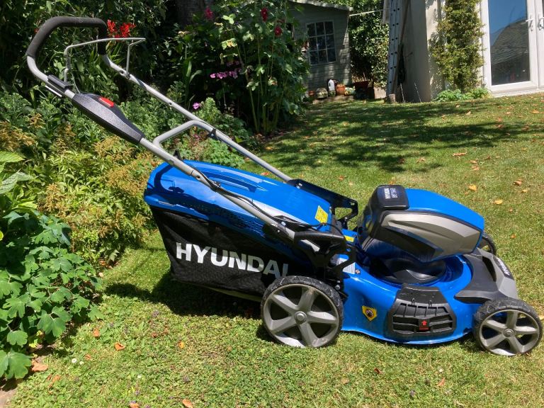 Hyundai 80V Lawnmower 