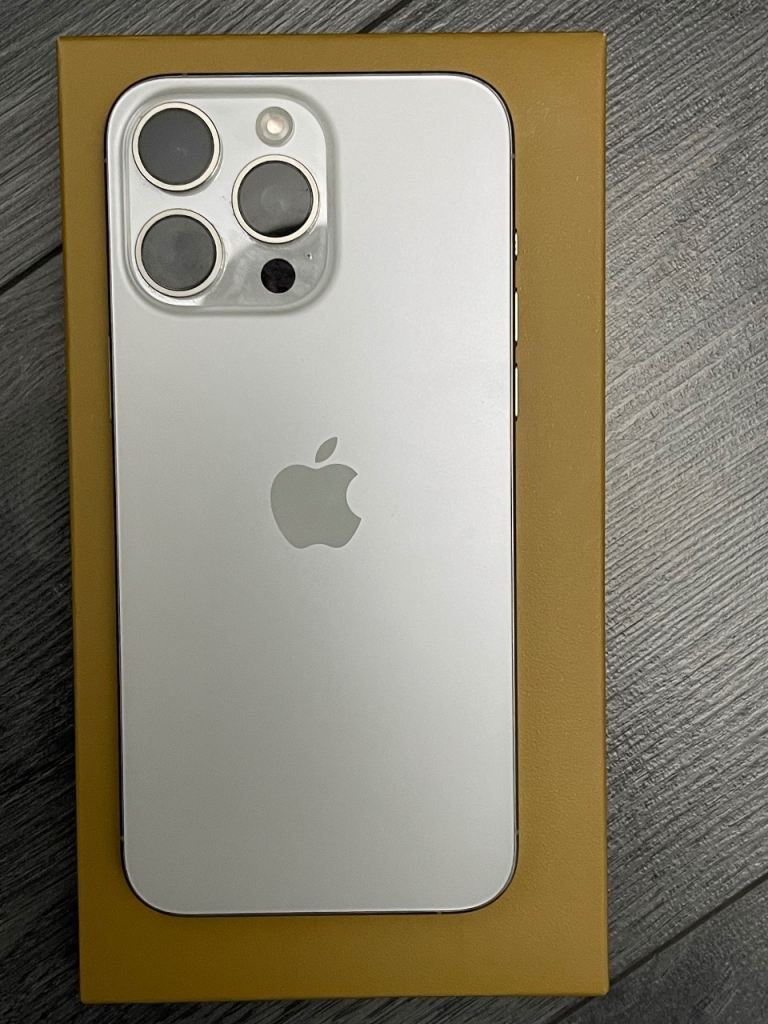 IPHONE 15 Pro Max handset only  1TB unlocked in titanium Natural colour Bargain !!!!!