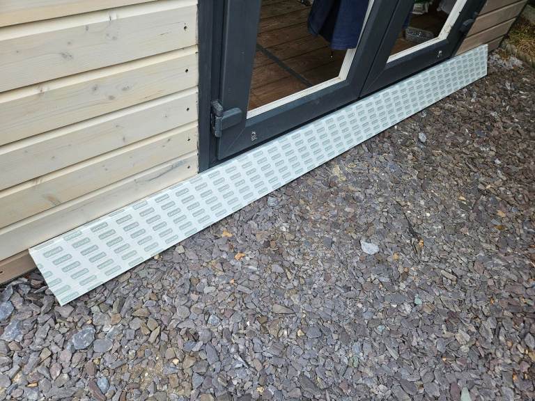 New 2.5m UPVC 175mm fascia board