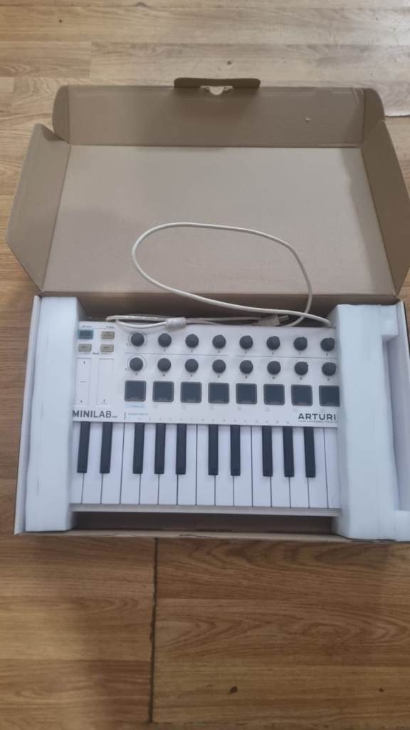 Arturia MiniLab MKII USB Controller Keyboard