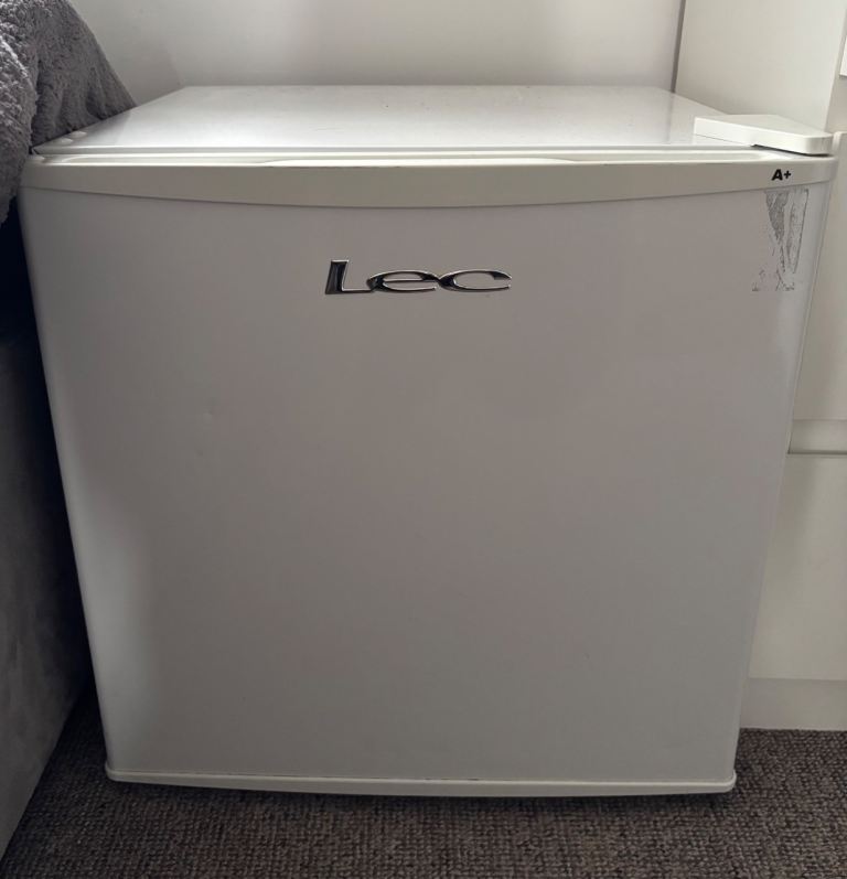 Small fridge 