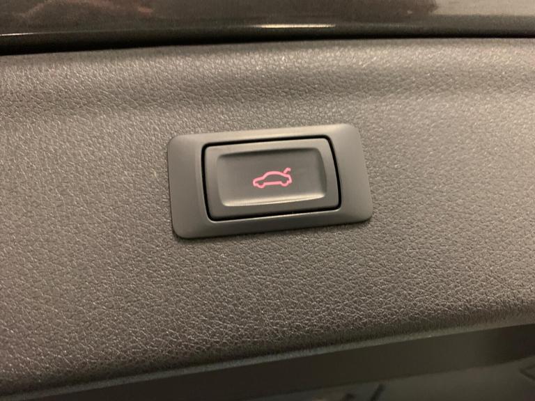 2016 Audi Q3 2.0 TDI S line Plus quattro Euro 6 (s/s) 5dr ESTATE Diesel Manual