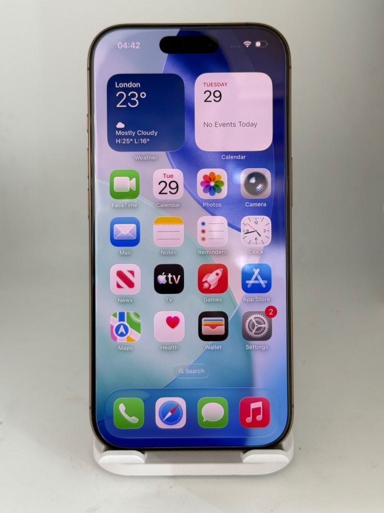 iphone 16 Pro 1000GB (1-TB) Excellent Conditions.