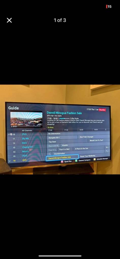  Beautiful Samsung 40 Inches Tv For Sale No Offers  £165  Comes With Remote And Power Cable W