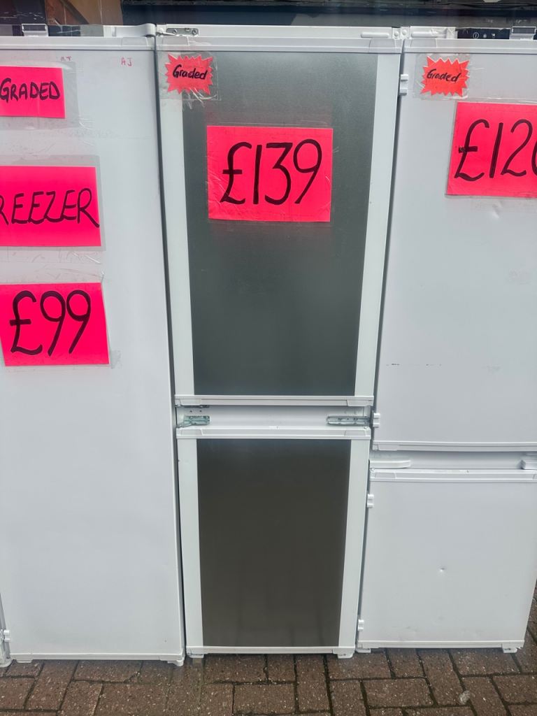 NEW/GRADED INTEGRATED FRIDGE FREEZER 50/50 SPLIT 