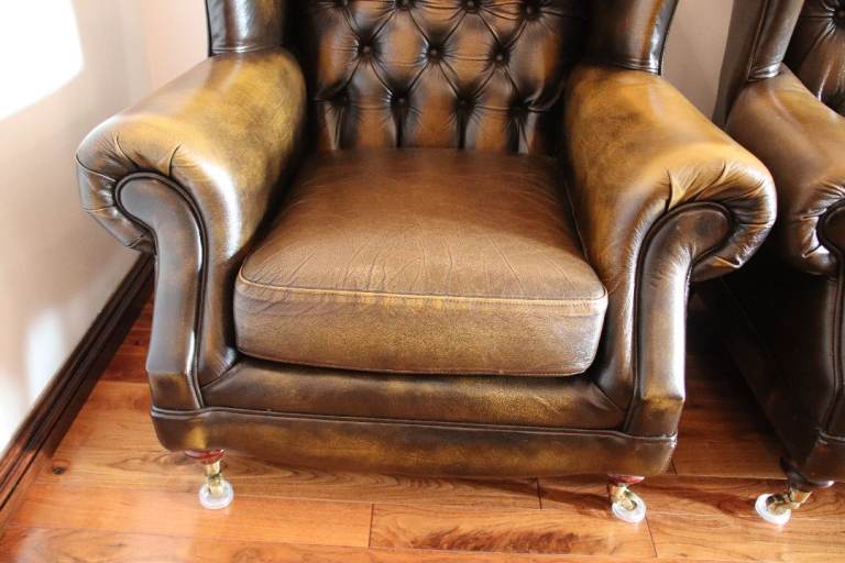 Pair of Thomas Lloyd Chesterfield Regent Armchairs (UK Delivery)