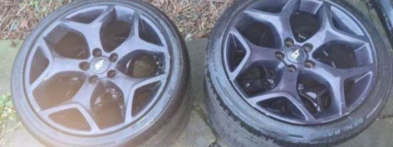 Ford 18 inch Alloys / focus mk2 bodykit available cheap to go