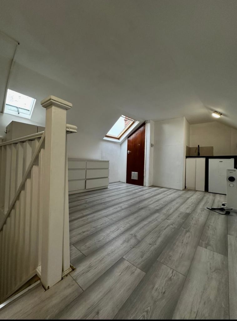  Studio Flat - All Bills Included - DSS Accepted - South Ealing W5