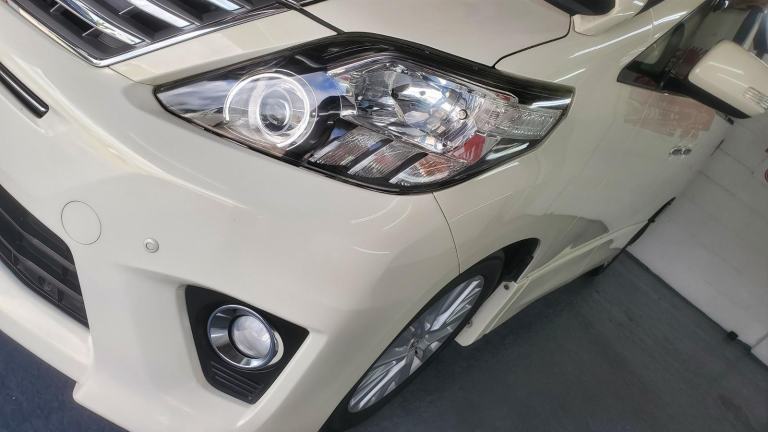 Toyota Alphard 2.4 petrol auto 7 seats sunroofs fresh japanese import 2012