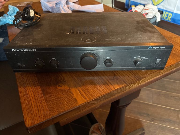 Cambridge Audio A1 Integrated Amplifier – Fair Condition