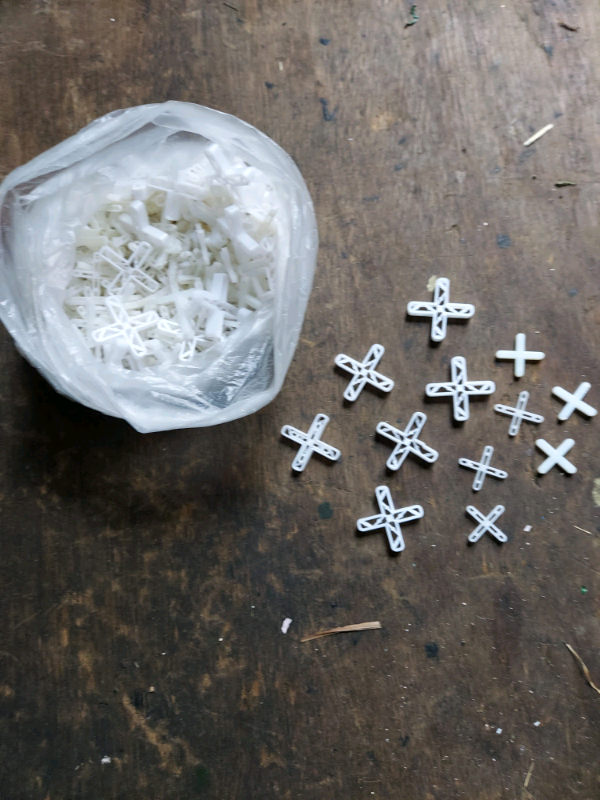 Tile spacers 