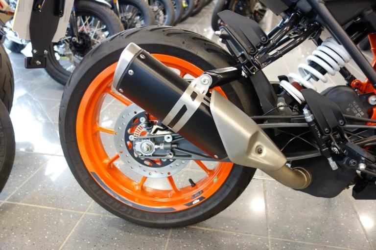 KTM 125 Duke (22 MY)